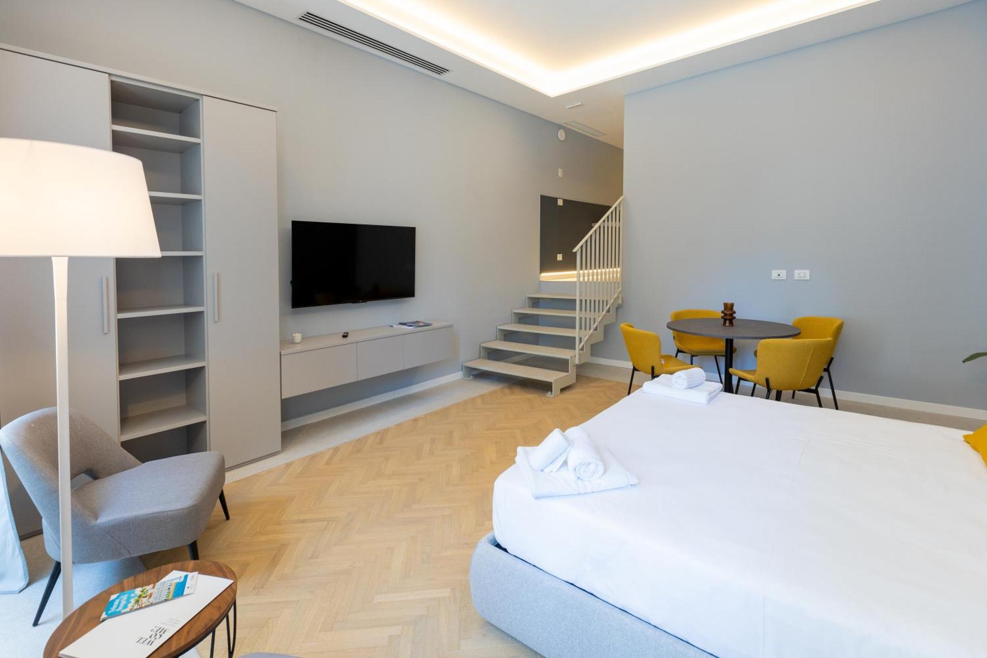 Teatro Romano Exclusive Suites Τεργέστη Εξωτερικό φωτογραφία