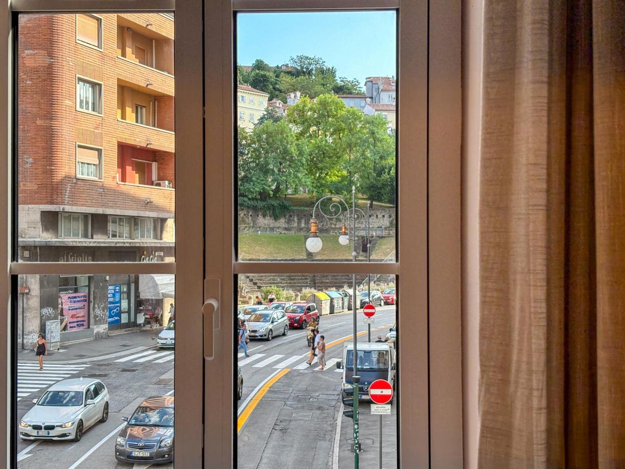 Teatro Romano Exclusive Suites Τεργέστη Εξωτερικό φωτογραφία